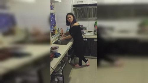 搞笑老公现场爆料视频,夫妻生活瞬间变喜剧现场  第2张